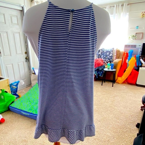 6 for$20♥️ Secret Treasure blue and white slightly halter top - Picture 3 of 8